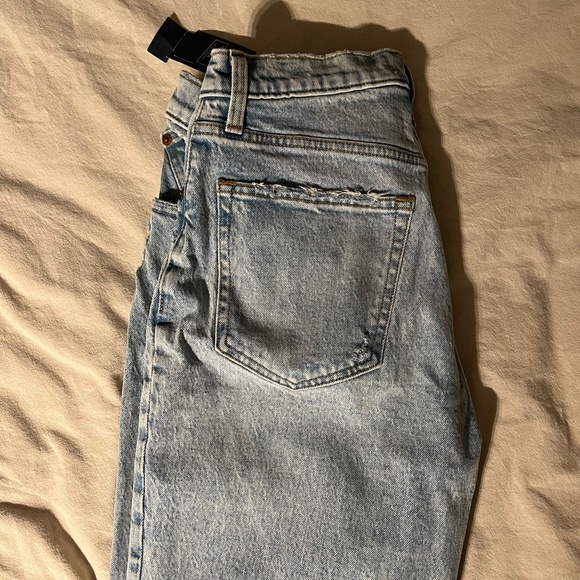 NWT Abercrombie Ultra High Rise 90s Straight Jean (with Raw Hem) 29 SHORT - Picture 10 of 11